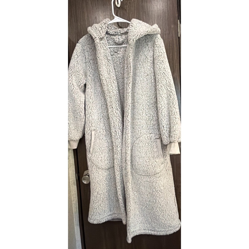 Pottery Barn Light Gray Cozy Plush Hooded Bathrobe, One Size NO BELT